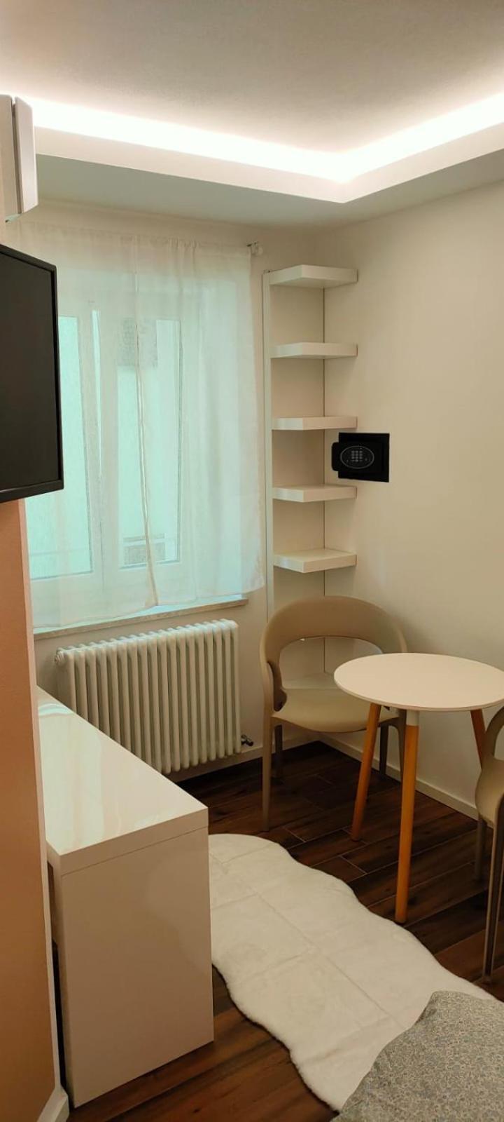 Casa Pitem Bed & Breakfast Torbole Sul Garda Стая снимка