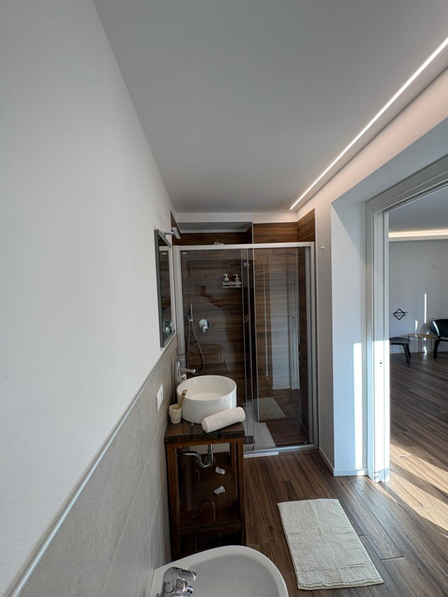 Casa Pitem Bed & Breakfast Torbole Sul Garda Стая снимка