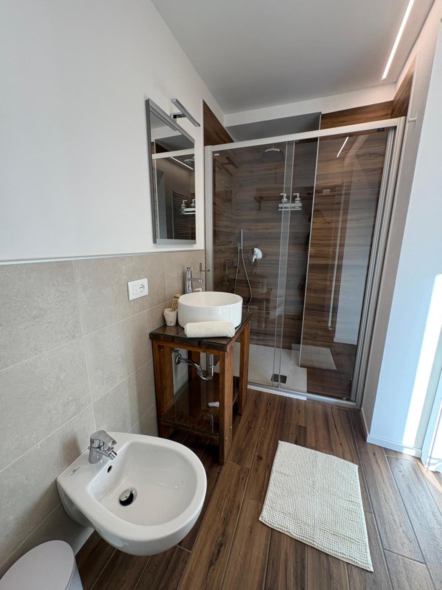 Casa Pitem Bed & Breakfast Torbole Sul Garda Стая снимка