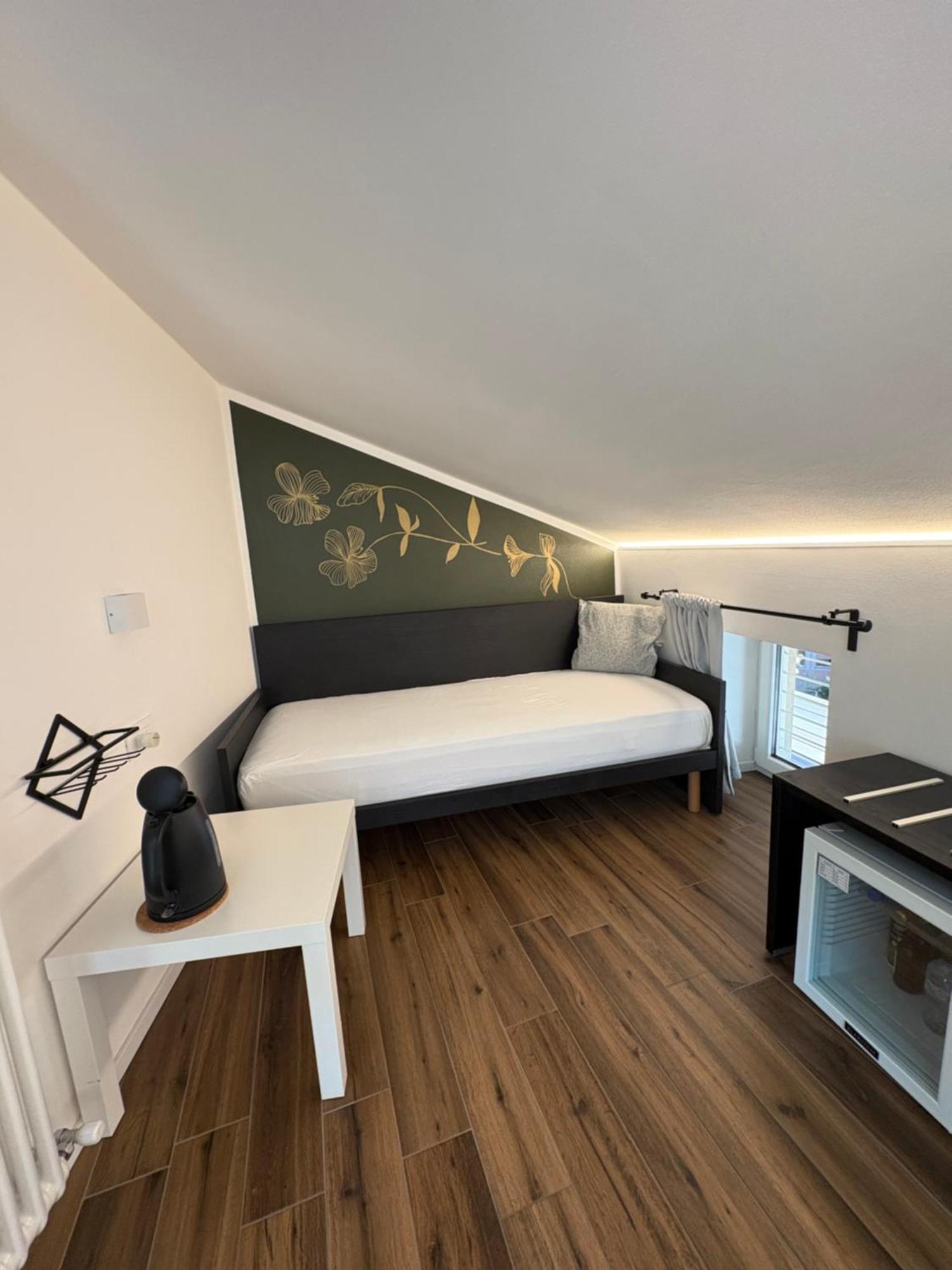 Casa Pitem Bed & Breakfast Torbole Sul Garda Стая снимка