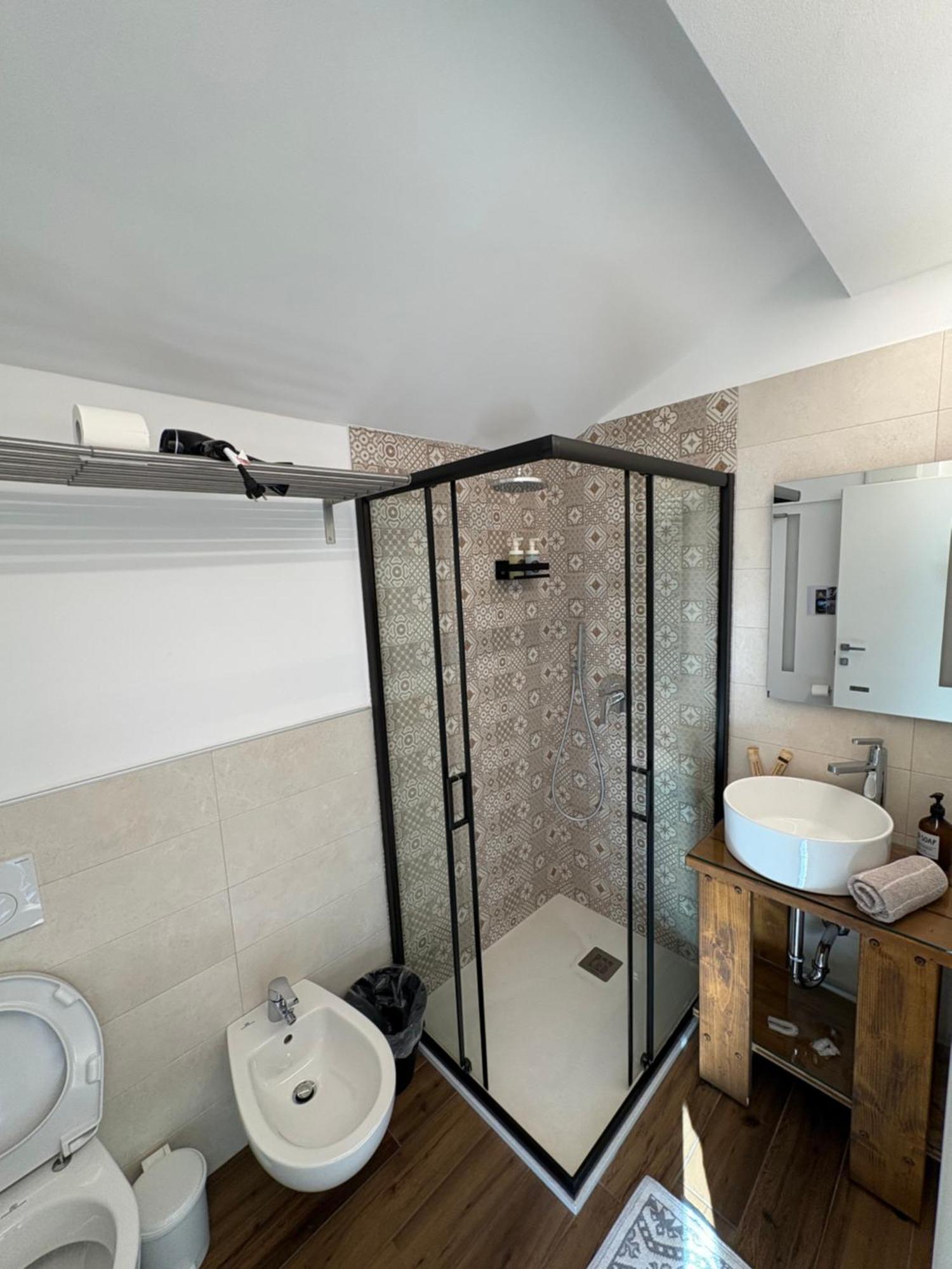Casa Pitem Bed & Breakfast Torbole Sul Garda Стая снимка